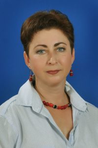 ЛЮДМИЛА ЮРЬЕВЕНА СЕРОВА, руководитель коллектива «Подсолнух»