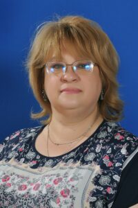 ЕЛЕНА ЛЕОНИДОВНА ТУРУКИНА, руководитель коллектива "Театр кукол Тутти Фрутти"